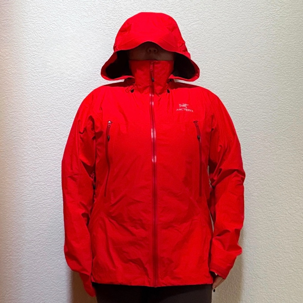 Arc'teryx Beta Red Ski or Snowboard Jacket Gore-Tex Shell (Non-insulated)